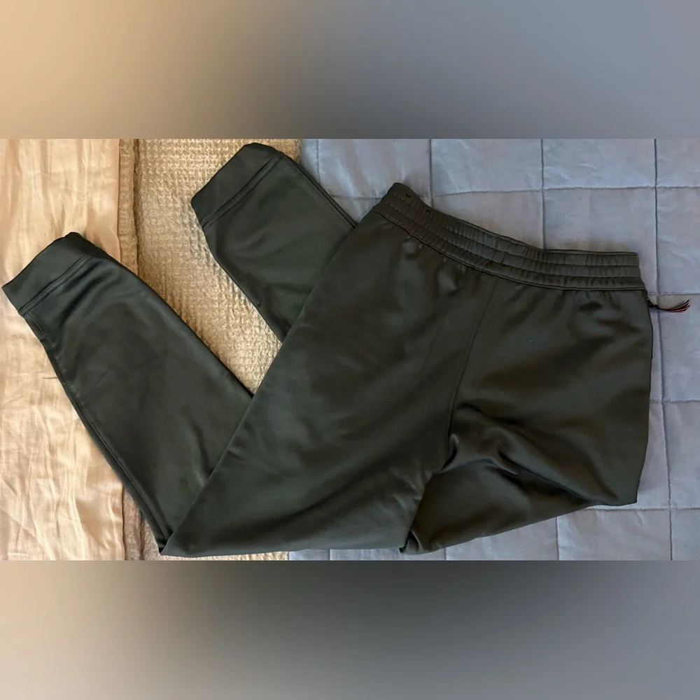 Nike Youth Large Dark Gray Black Jogger Pants Orange Swoosh Athletic - Picture 8 of 13